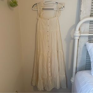 COPY - Lightwiest midi dress with buttons. Size: Small